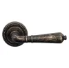 Дверная ручка на круглом основании Venezia \"VIGNOLE\" D3 античная бронза