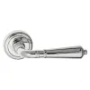 Дверная ручка на круглом основании Venezia \"VIGNOLE\" D1 полированный хром