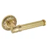 Дверная ручка на круглом основании Venezia \"IMPERO\" D4 полированная латунь