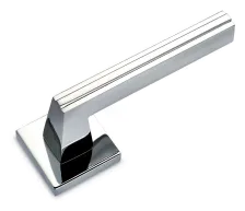 Дверная ручка на квадратной розетке Sicma Dubai 110.CL.18 RQ полированный хром