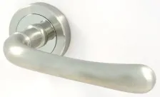 Дверная ручка на круглом основании Pasini Gamma 3401 хром/матовый хром