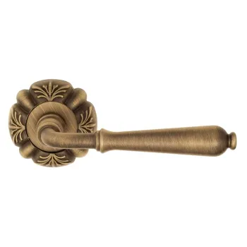 Дверная ручка на круглом основании Venezia \"CLASSIC\" D5 матовая бронза