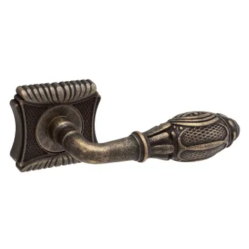 Дверная ручка на квадратной розеткеSicma Doge 171.BF.18170 античная бронза