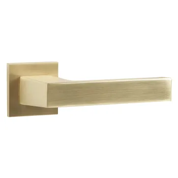 Дверная ручка на квадратном основании Punto K.ARC.Q52.DIPLOMAT SSG-39 сатинированное золото