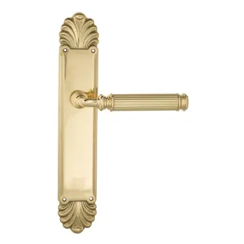 Дверная ручка Venezia \"MOSCA\" на планке PL87 полированная латунь