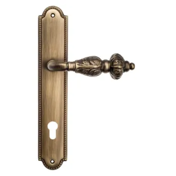 Дверная ручка Venezia \"LUCRECIA\" CYL на планке PL98 матовая бронза