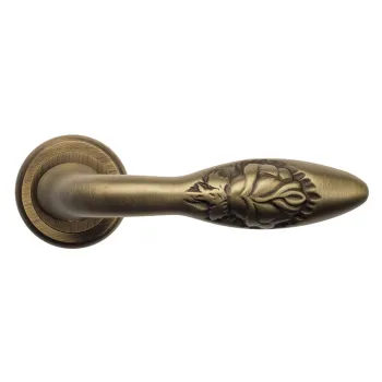 Дверная ручка на круглом основании Venezia \"CASANOVA\" D1 матовая бронза