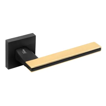 Дверная ручка на квадратном основании FANTOM \"Ирма\" MB/Gold черный/золото
