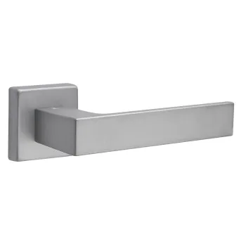 Дверная ручка на квадратном основании Fimet Kubo 1317/215 F16 матовый хром