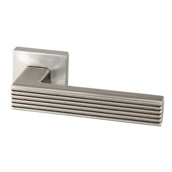 Дверная ручка на квадратном основании Armadillo LINE USQ6 SN-3 матовый никель