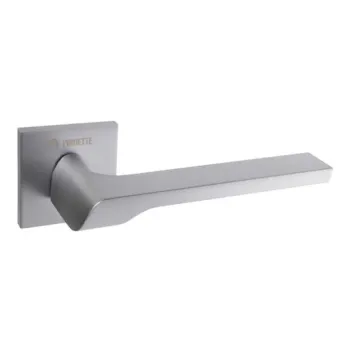 Дверная ручка на квадратном основании  Piruette Kinetic Mira L127 матовый хром