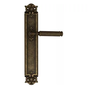 Дверная ручка Venezia \"MOSCA\" на планке PL97 античная бронза
