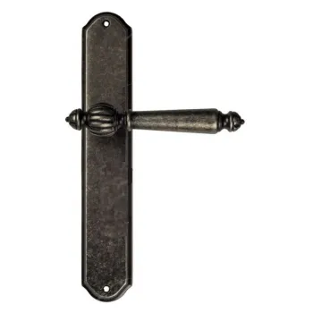 Дверная ручка Venezia \"PELLESTRINA\" на планке PL02 античная бронза