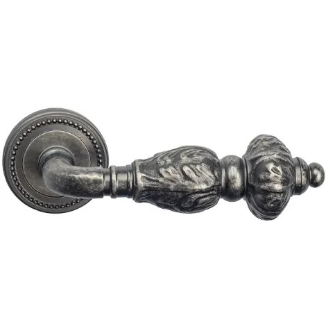 Дверная ручка на круглом основании Venezia \"LUCRECIA\" D3 античное серебро