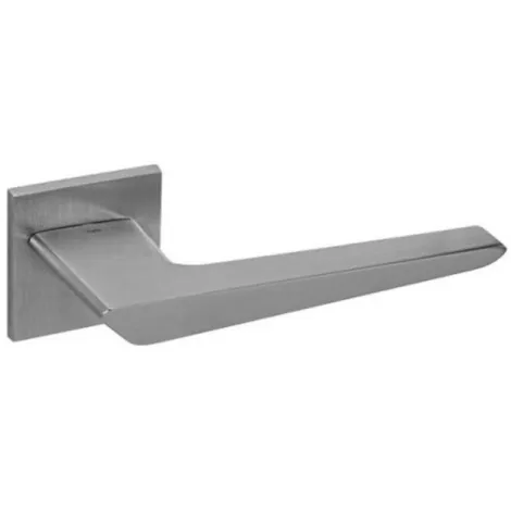 Дверная ручка Tupai на квадратном основании 4154 Q 5S-96 матовый хром