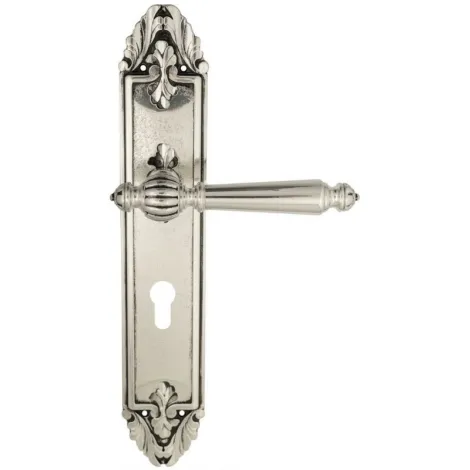 Дверная ручка Venezia \"PELLESTRINA\" CYL на планке PL90 натуральное серебро + черный