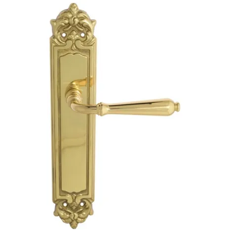 Дверная ручка Venezia \"CLASSIC\" на планке PL96 полированная латунь