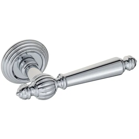 Дверная ручка на круглом основании Venezia \"PELLESTRINA\" D8 полированный хром