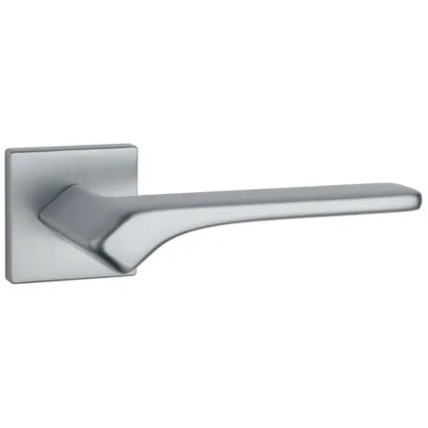 Дверная ручка на квадратном основании APRILE BERGENIA Q 7S SC матовый хром
