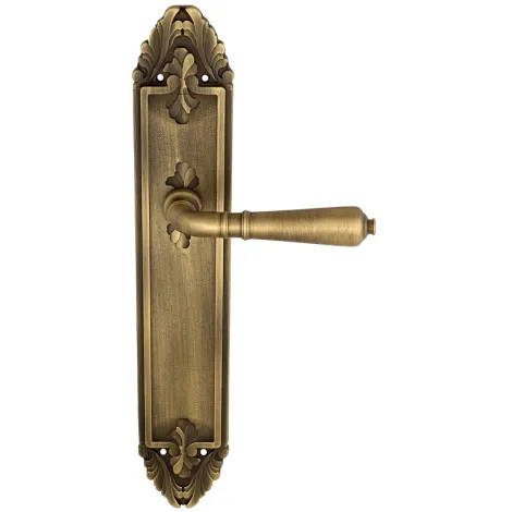 Дверная ручка Venezia \"VIGNOLE\" на планке PL90 матовая бронза