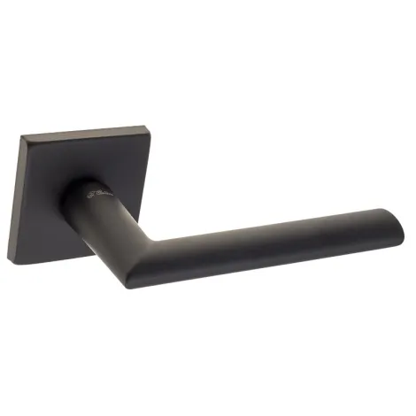 Дверная ручка на квадратном основании Fratelli Cattini \"LINEA 2\" 8.7-NM матовый черный