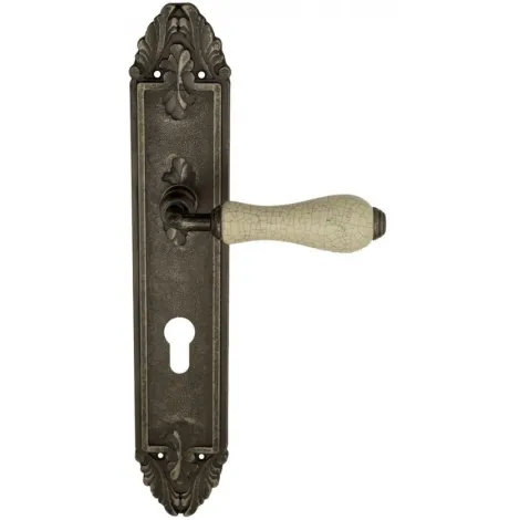 Дверная ручка Venezia \"COLOSSEO\" белая керамика паутинка CYL на планке PL90 античное серебро