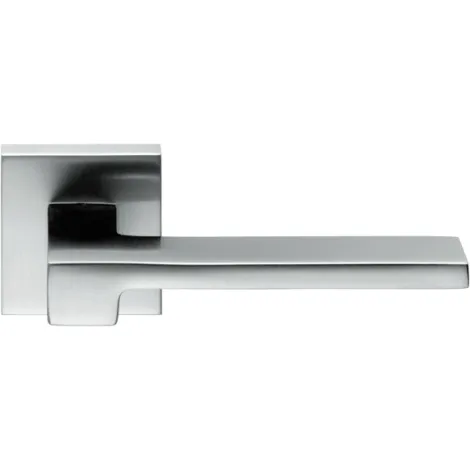 Дверная ручка на квадратном основании Colombo Zelda матовый хром 4mm