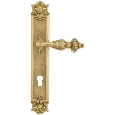 Дверная ручка Venezia \"LUCRECIA\" CYL на планке PL97 полированная латунь