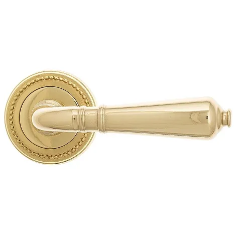 Дверная ручка на круглом основании Venezia \"VIGNOLE\" D3 полированная латунь