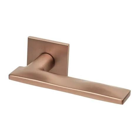 Дверная ручка на квадратном основании Armadillo K.YM.BANOFFE AC-9 медь