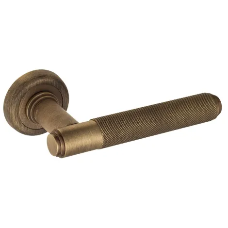 Дверная ручка на круглом основании Venezia \"EXA ZIG\" D1 матовая бронза