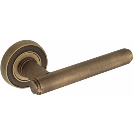 Дверная ручка на круглом основании Venezia \"EXA\" D6 матовая бронза