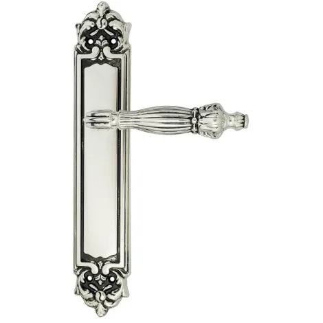 Дверная ручка Venezia \"OLIMPO\" на планке PL96 натуральное серебро + черный