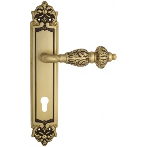 Дверная ручка Venezia \"LUCRECIA\" CYL на планке PL96 французское золото + коричневый