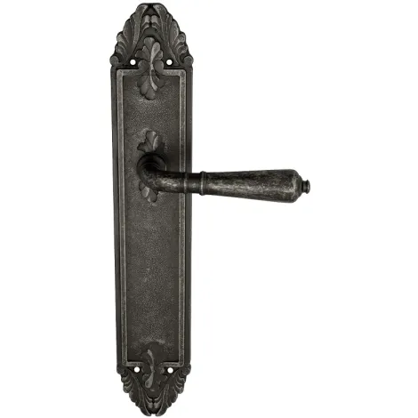 Дверная ручка Venezia \"VIGNOLE\" на планке PL90 античное серебро