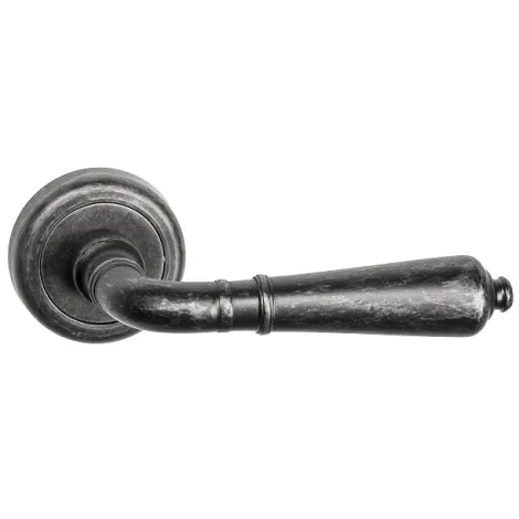 Дверная ручка на круглом основании Fratelli Cattini \"TOSCANA\" D1-IA античное серебро