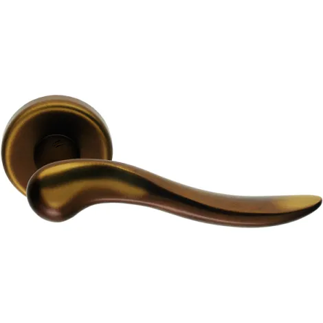 Дверная ручка на круглом основании Colombo Peter бронза