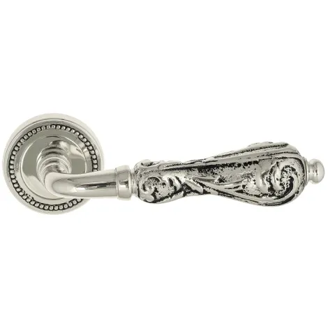 Дверная ручка на круглом основании Venezia \"MONTE CRISTO\" D3 натуральное серебро + черный