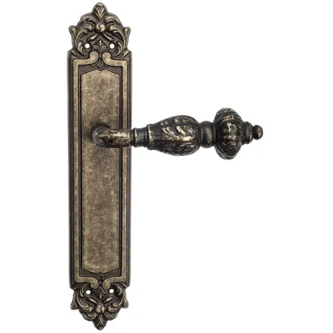 Дверная ручка Venezia \"LUCRECIA\" на планке PL96 античная бронза