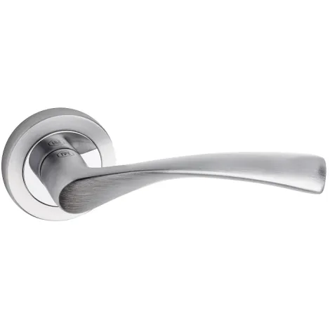 Дверная ручка на круглом основании Pasini Ninfa 3471 хром/матовый хром