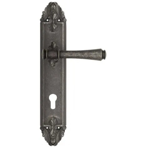 Дверная ручка Venezia \"CALLISTO\" CYL на планке PL90 античное серебро