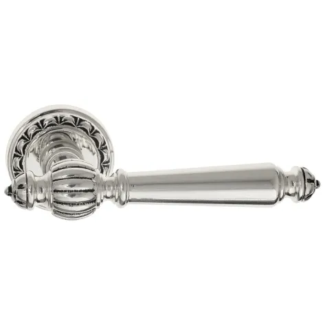 Дверная ручка на круглом основании Venezia \"PELLESTRINA\" D2 натуральное серебро + черный