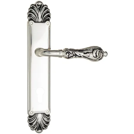 Дверная ручка Venezia \"MONTE CRISTO\" CYL на планке PL87 натуральное серебро + черный