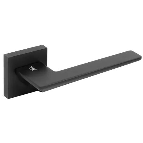 Дверная ручка на квадратном основании FANTOM \"Джина\" MB черный