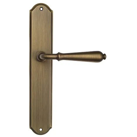 Дверная ручка Venezia \"CLASSIC\" на планке PL02 матовая бронза