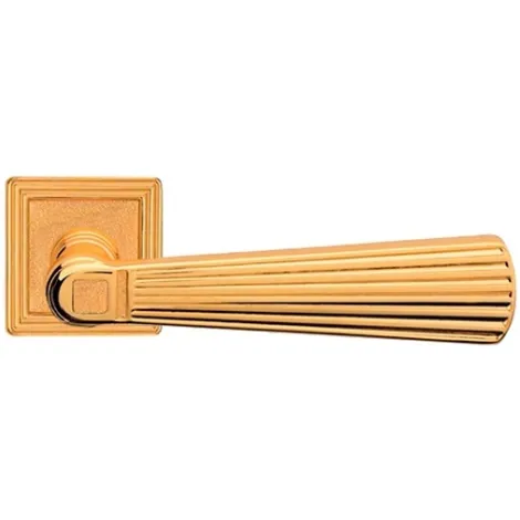 Дверная ручка на квадратном основании Linea Cali OPERA 1055/114 OZ золото глянцевое