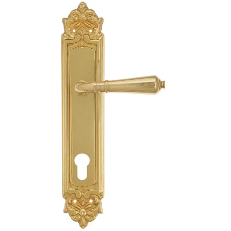 Дверная ручка Venezia \"VIGNOLE\" CYL на планке PL96 полированная латунь