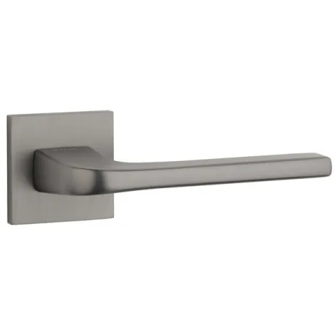 Дверная ручка на квадратном основании STILE NAKA Q SLIMM 7 mm титан