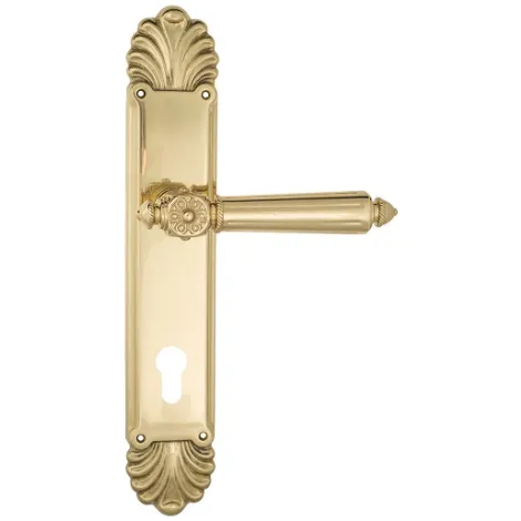 Дверная ручка Venezia \"CASTELLO\" CYL на планке PL87 полированная латунь