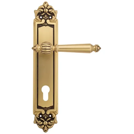 Дверная ручка Venezia \"PELLESTRINA\" CYL на планке PL96 французское золото + коричневый